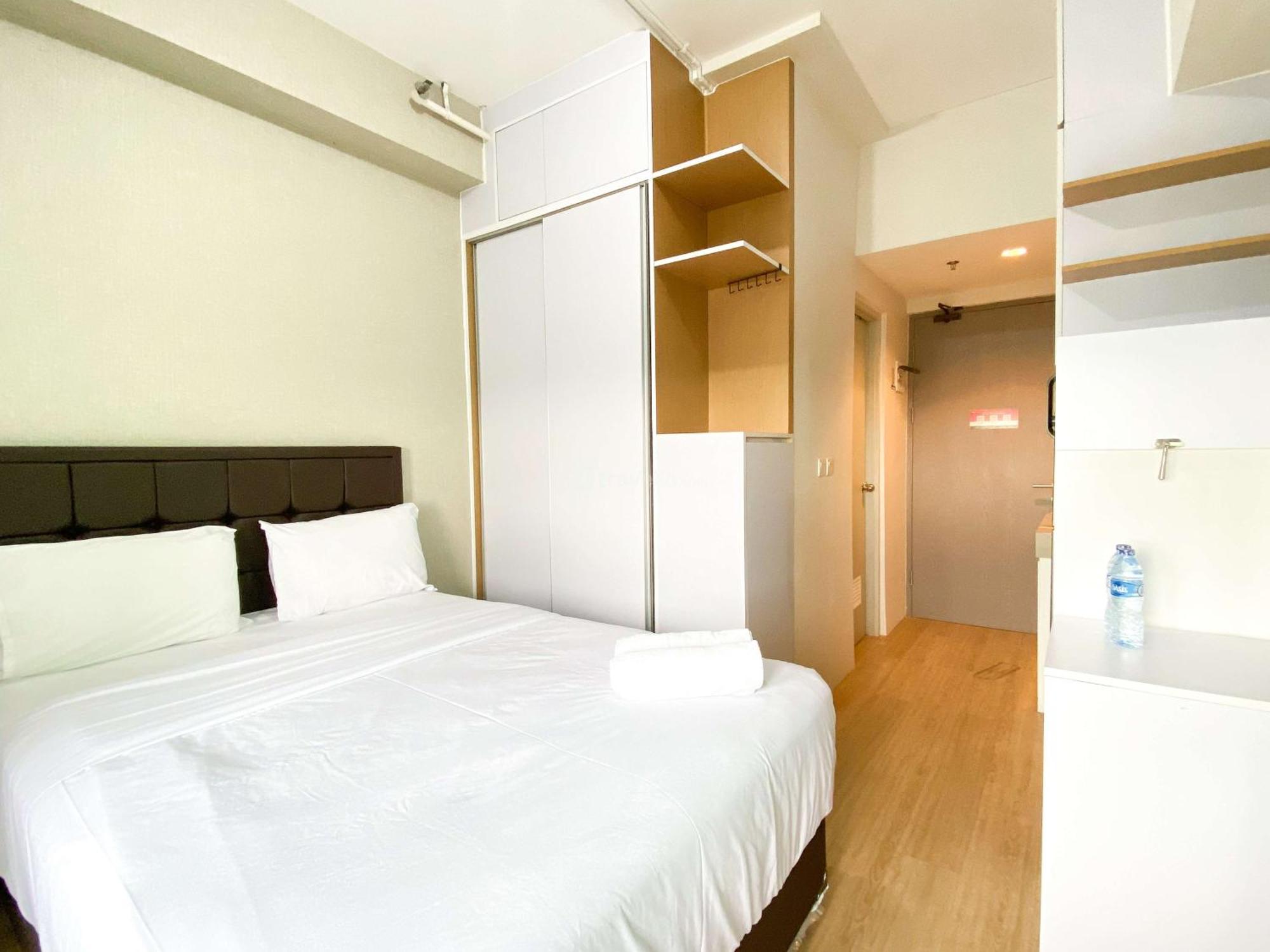 Best Homey And Nice Studio At Vasanta Innopark Apartment By Travelio Cikarang Exterior photo